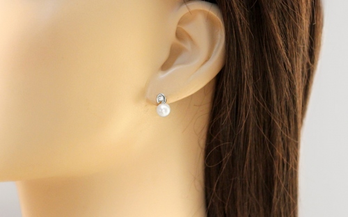 Náušnice s bílými říčními perlami z kolekce Wedding Jewelry - IZ8126AN