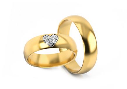 Zlaté snubní prsteny se srdíčkem a zirkony, šířka 5 mm