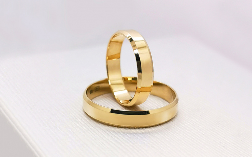 Snubní prstýnky ze žlutého zlata s fázovaným profilem 4mm - SKOS004